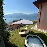 Anna Villa Brenzone sul Garda