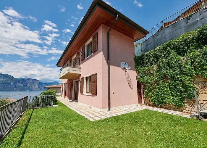 Anna Villa Brenzone sul Garda